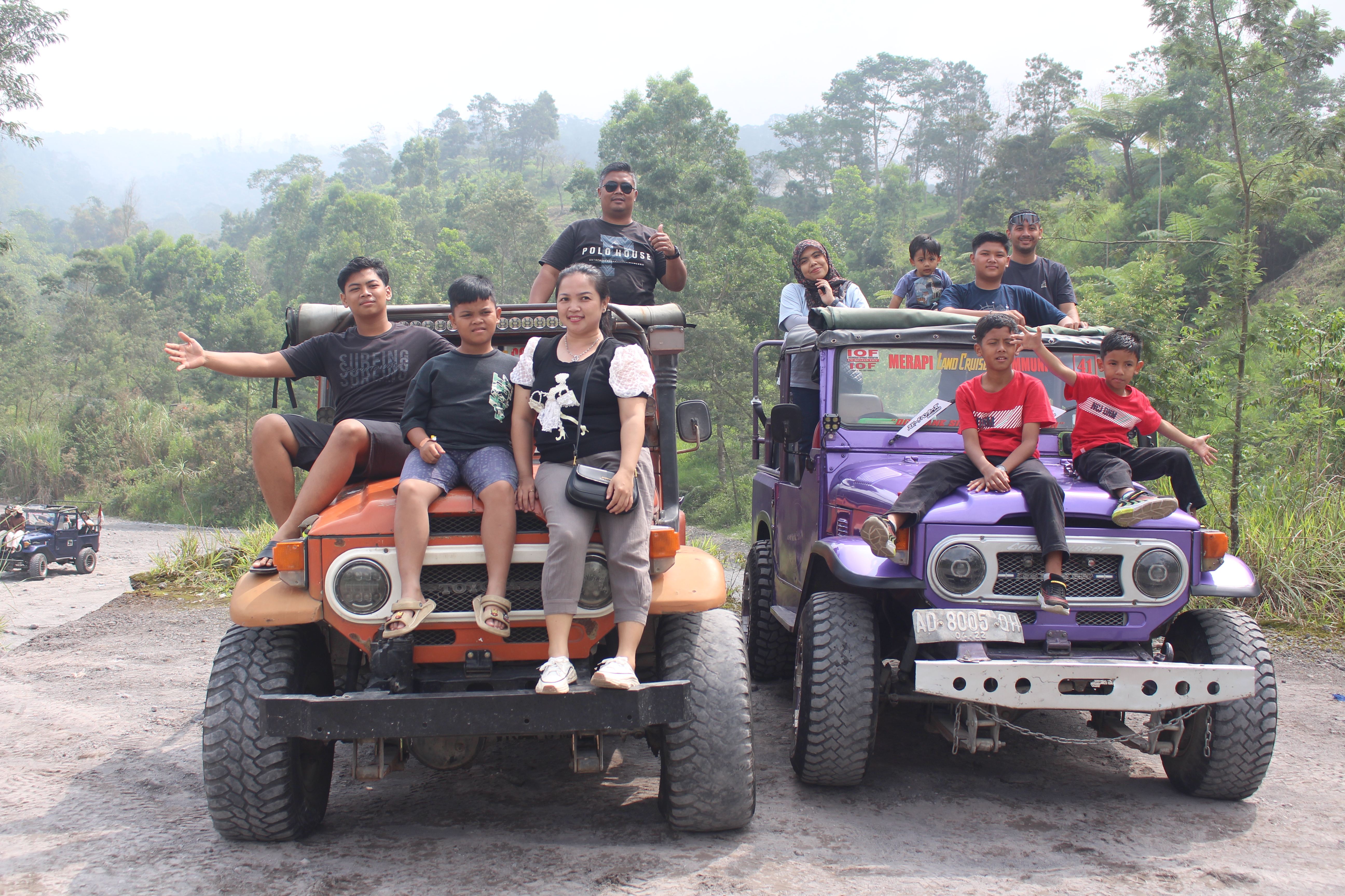 Jeep Merapi